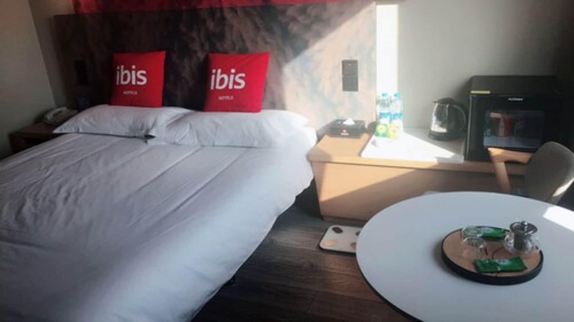 Ibis Qingdao Ningxia Road Hotel Exterior foto