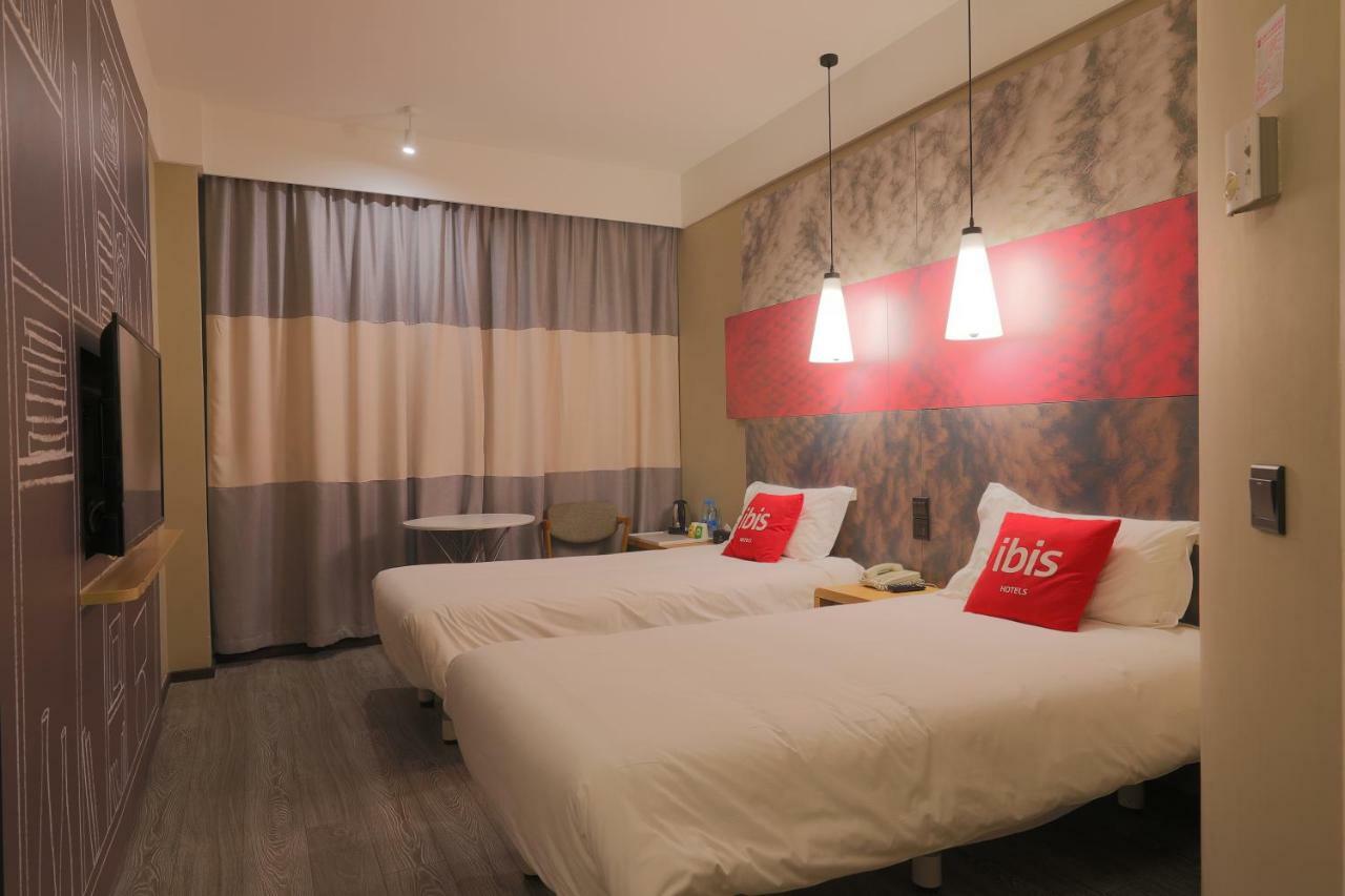 Ibis Qingdao Ningxia Road Hotel Exterior foto
