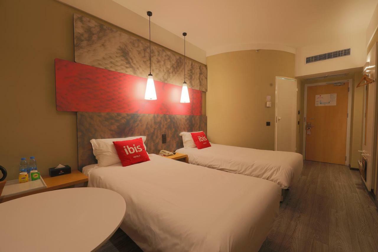 Ibis Qingdao Ningxia Road Hotel Exterior foto